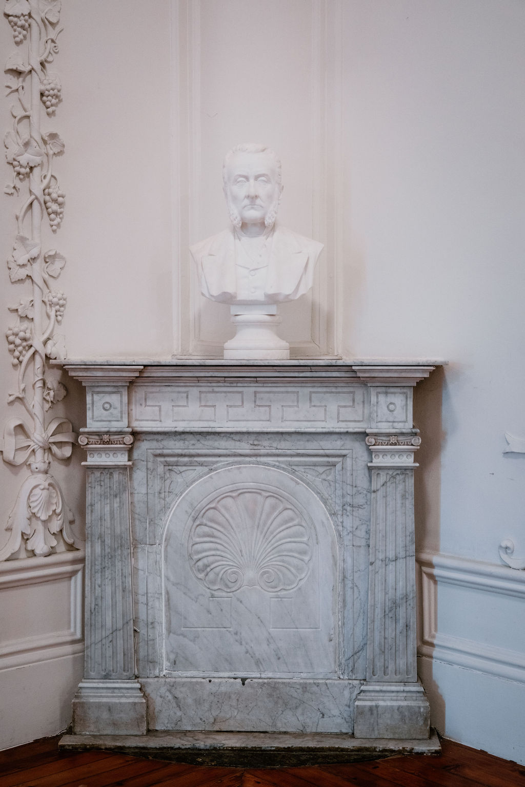 Busto bisavo de Sophia.